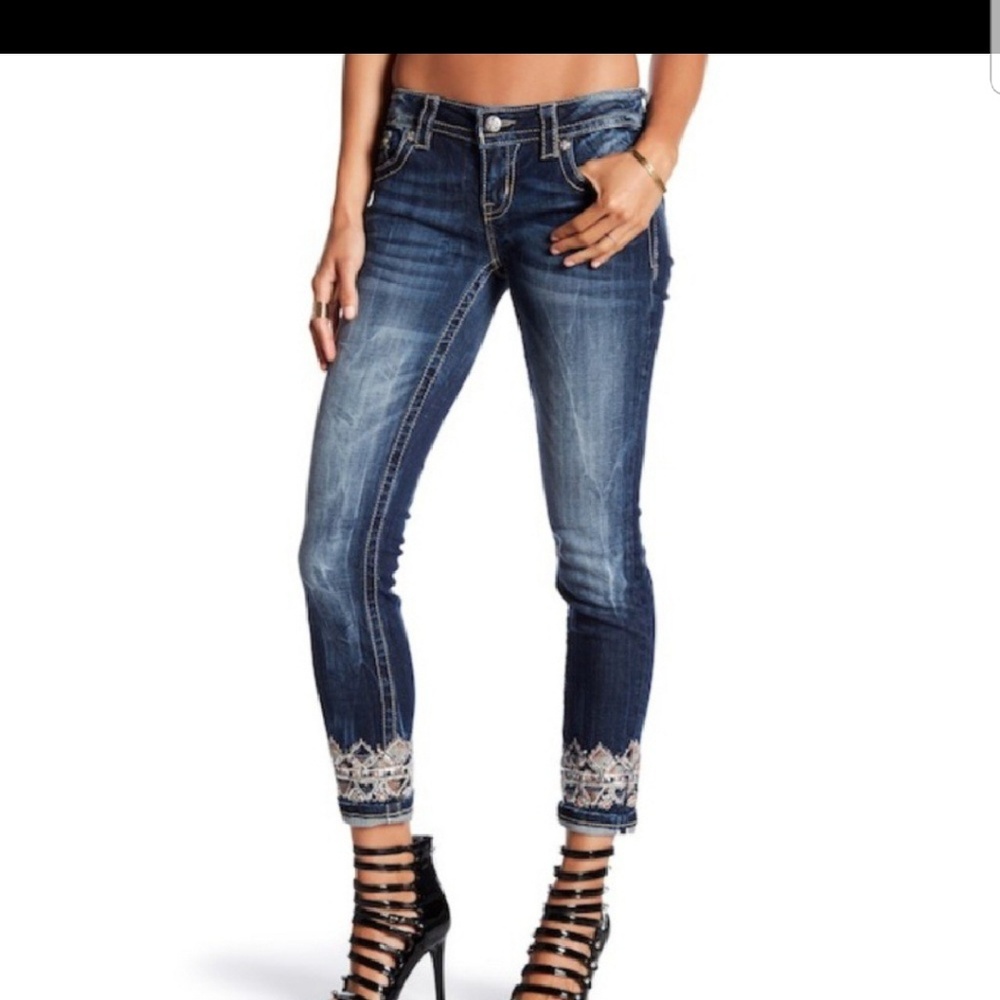 MISS ME EMBROIDERED CUFFED SKINNY JEANS